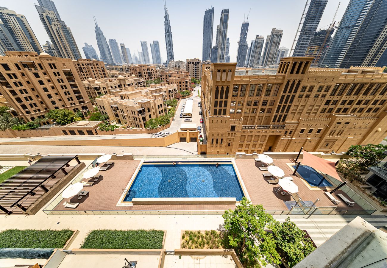 Apartment in Dubai - Burj Khalifa View I Modern Home I 2 Bedrooms 