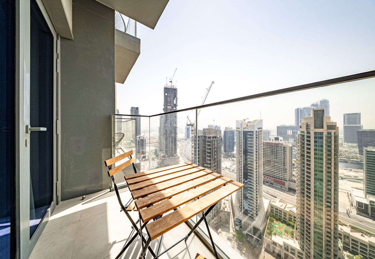 Apartment in Dubai - Skyline retreat 1BHK walking distance to Dubai Mall