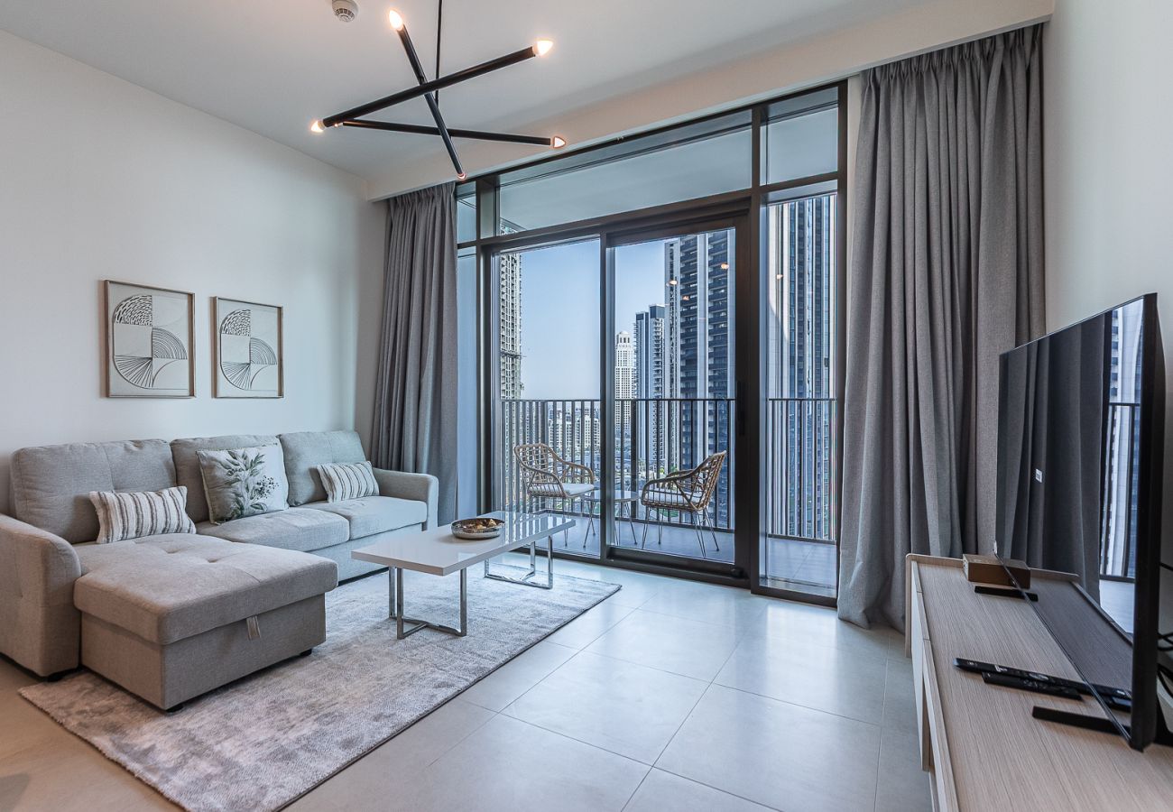 Apartment in Dubai - Alluring apartment in Dubai Creek Harbour