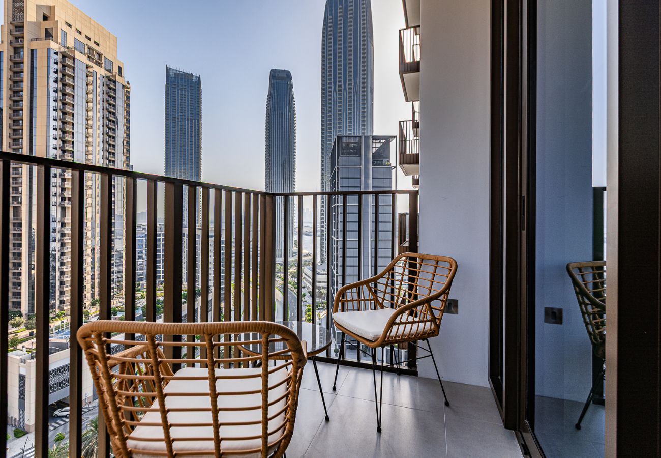 Apartment in Dubai - Alluring apartment in Dubai Creek Harbour