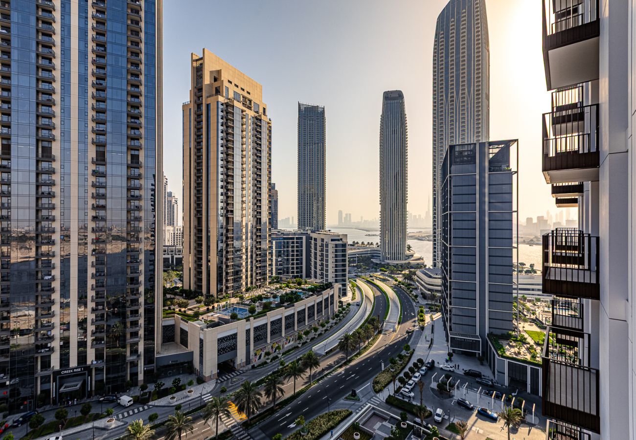 Apartment in Dubai - Alluring apartment in Dubai Creek Harbour