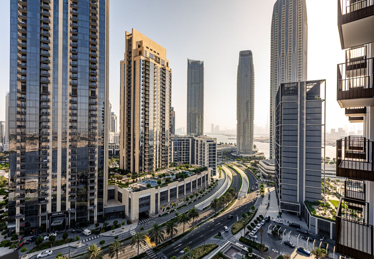 Apartment in Dubai - Alluring apartment in Dubai Creek Harbour