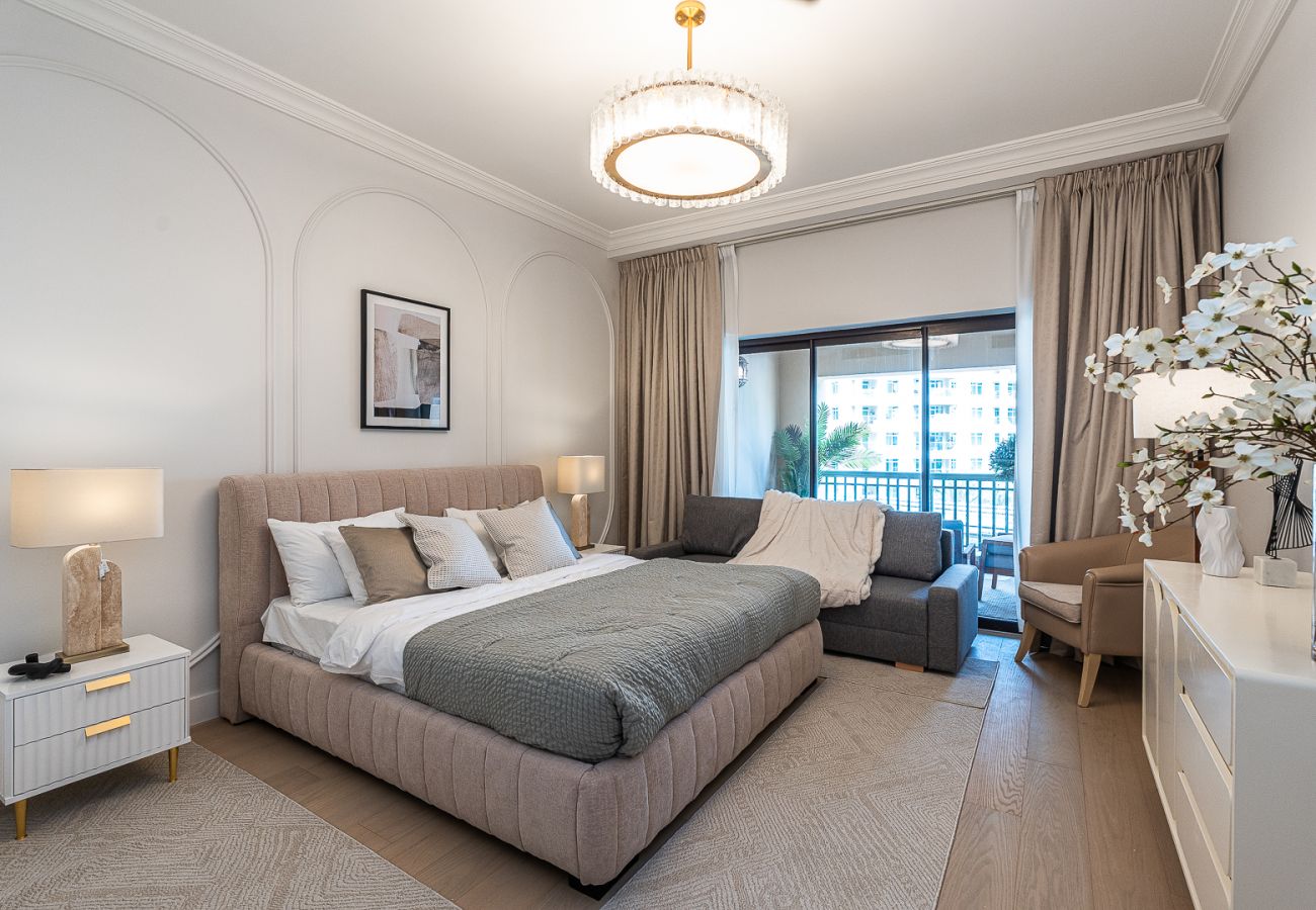Apartment in Dubai - 2BDR apartment with the balcony I Palm Jumeirah 
