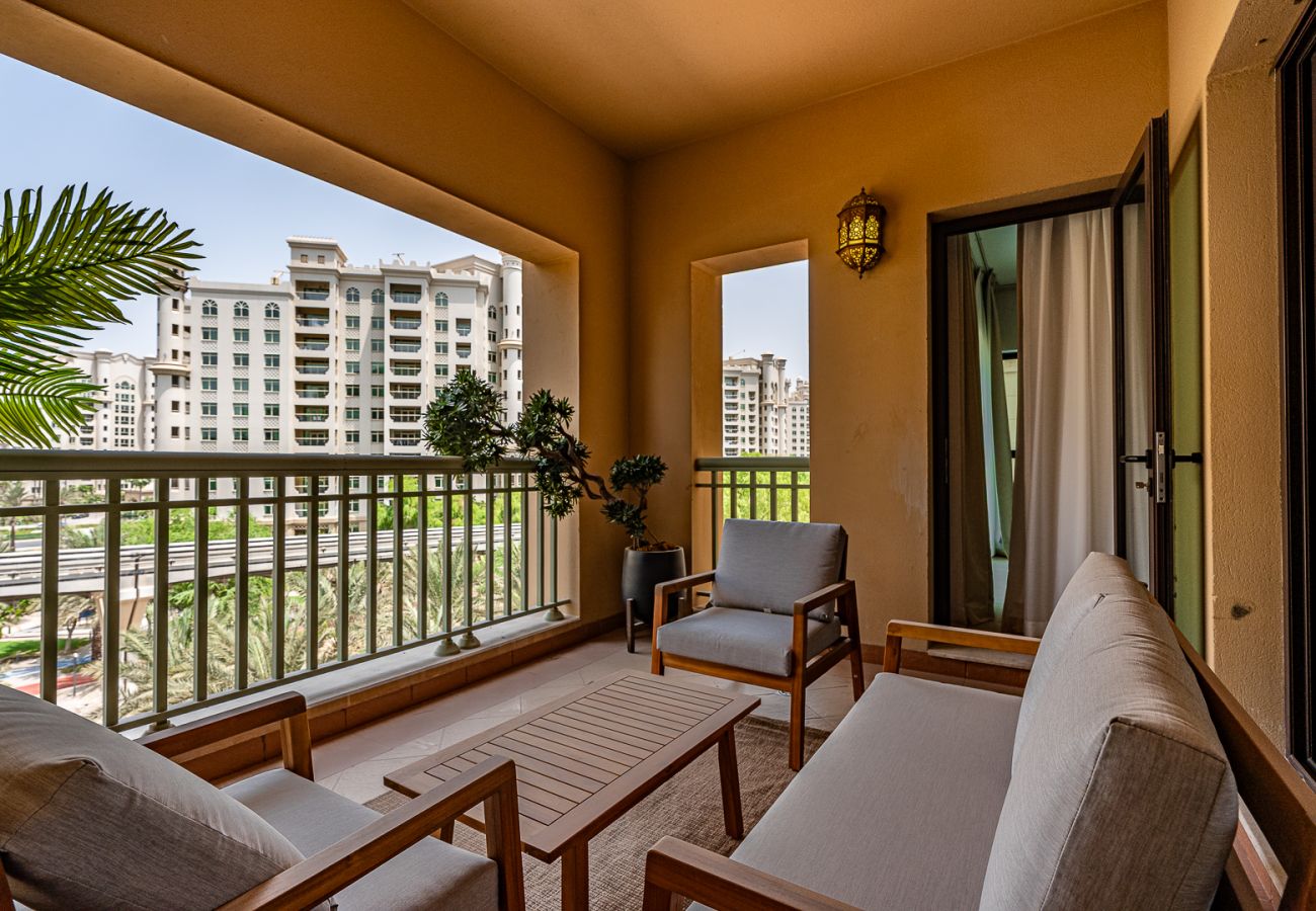 Apartment in Dubai - 2BDR apartment with the balcony I Palm Jumeirah 