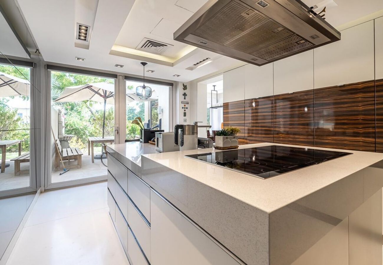 别墅 在 Dubai -  Luxury Villa in The Springs with Private Garden 