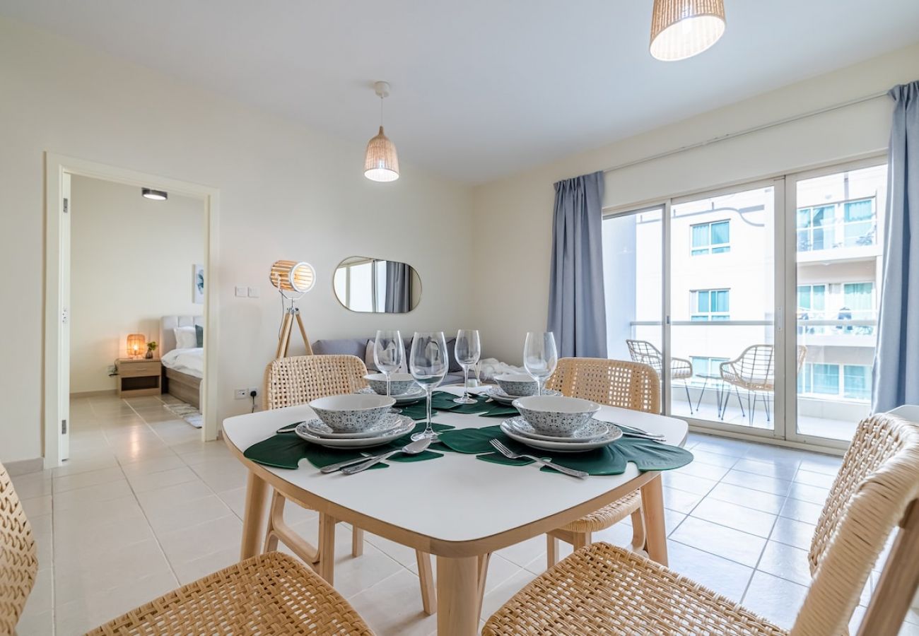 公寓 在 Dubai - Great 1BDR Apartment in The Greens / Close to Dubai Marina 