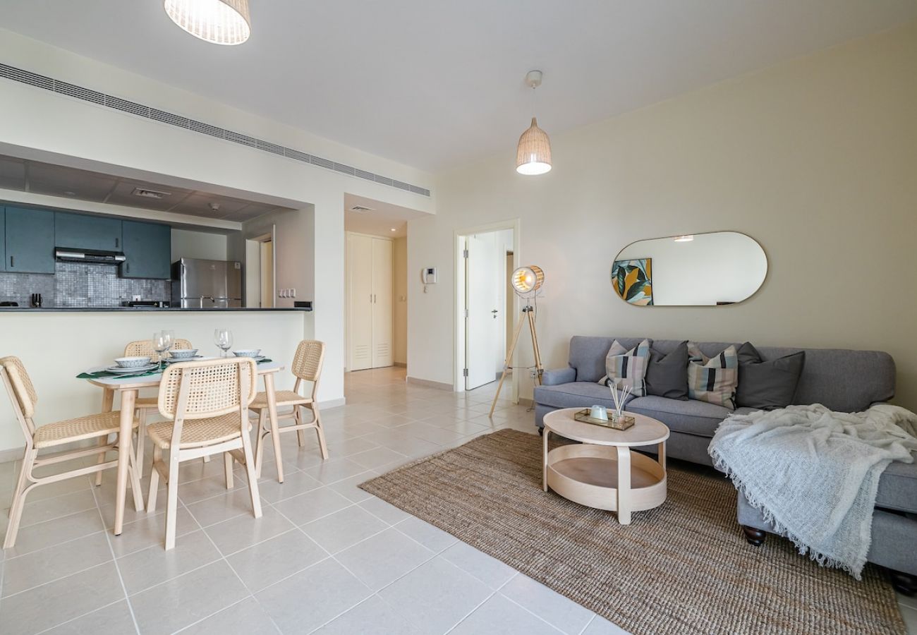 公寓 在 Dubai - Great 1BDR Apartment in The Greens / Close to Dubai Marina 