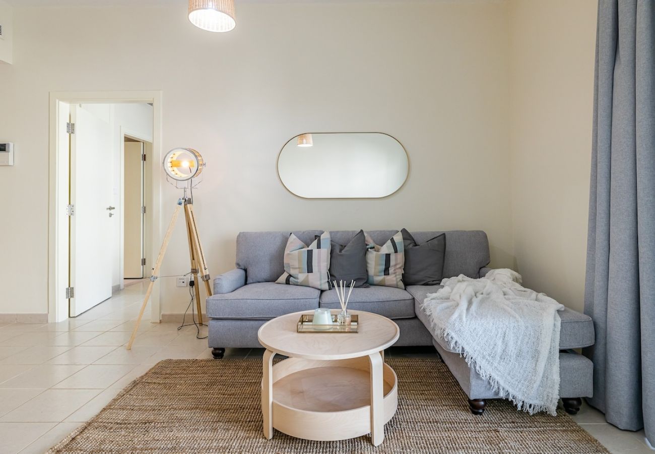 公寓 在 Dubai - Great 1BDR Apartment in The Greens / Close to Dubai Marina 