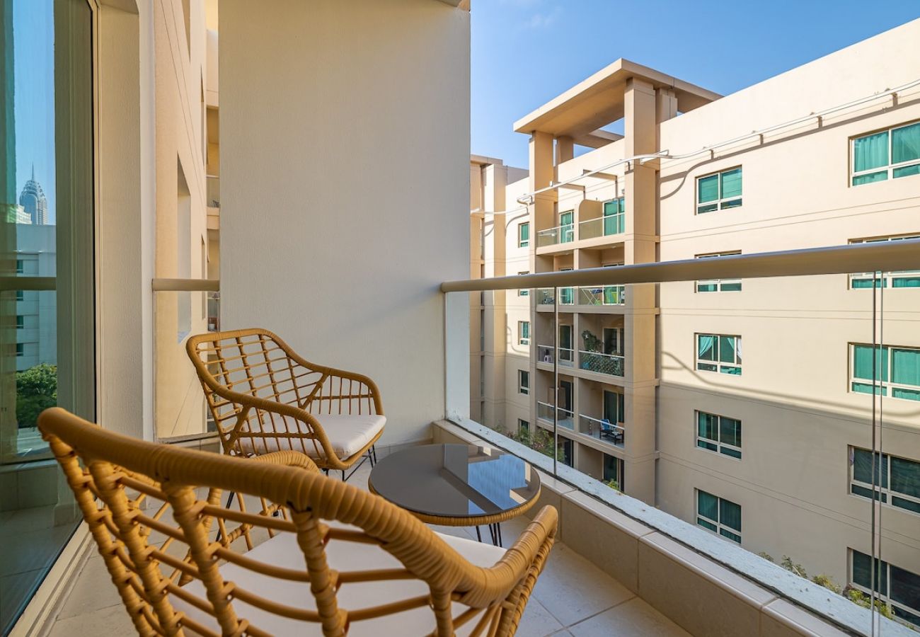 公寓 在 Dubai - Great 1BDR Apartment in The Greens / Close to Dubai Marina 
