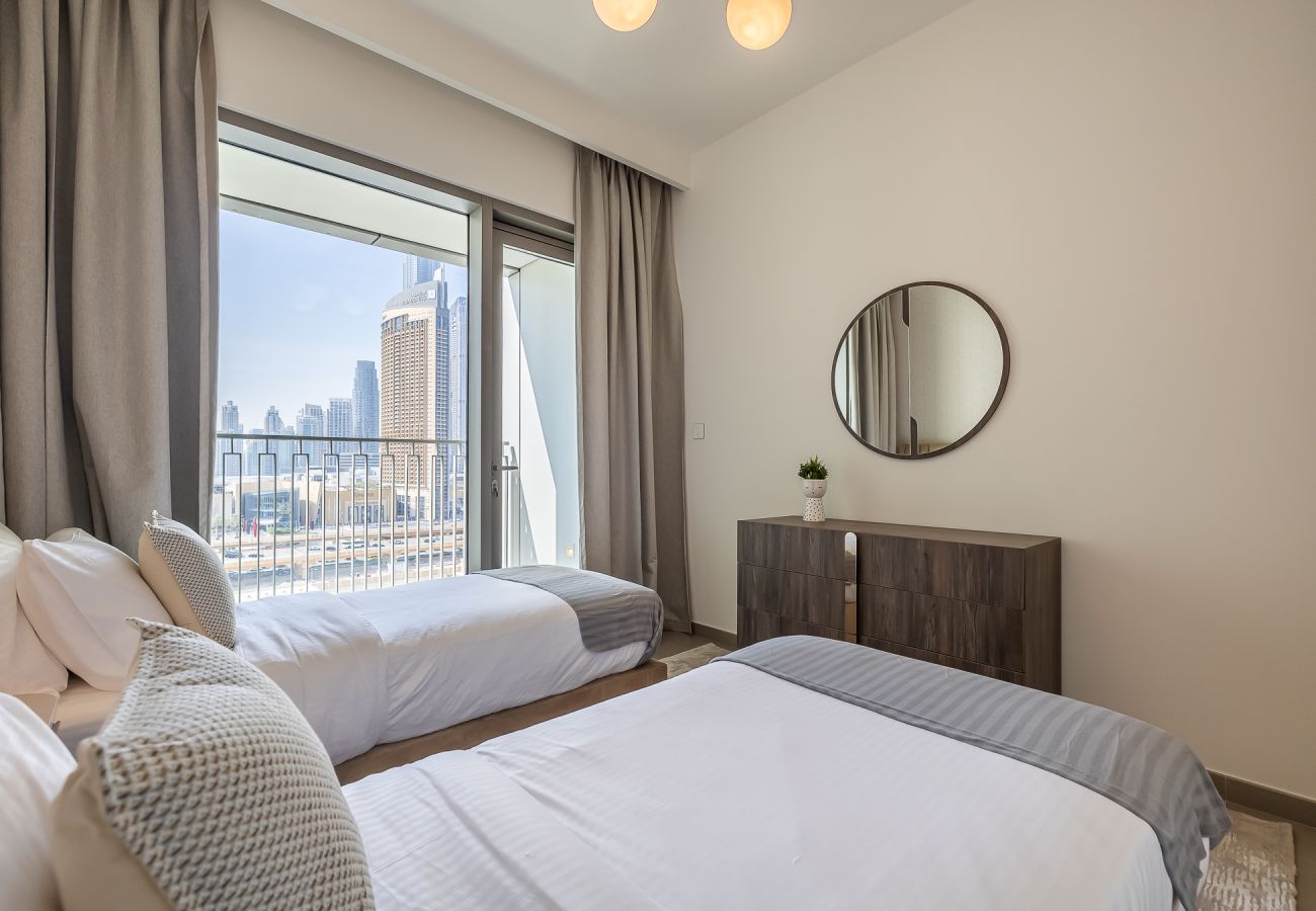 公寓 在 Dubai - 3BDR Apartment +  maid room I Burj Khalifa view I Downtown
