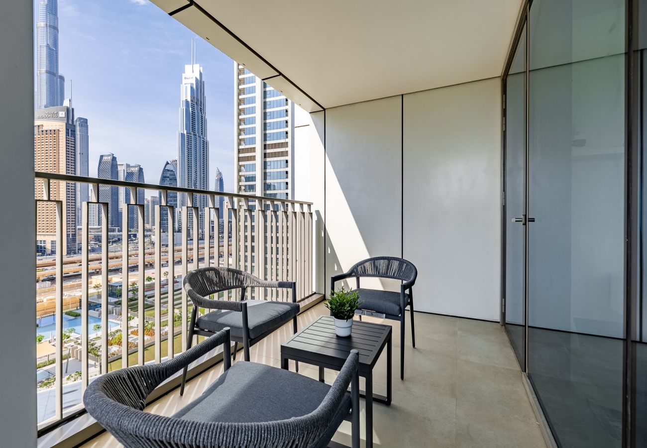 公寓 在 Dubai - 3BDR Apartment +  maid room I Burj Khalifa view I Downtown