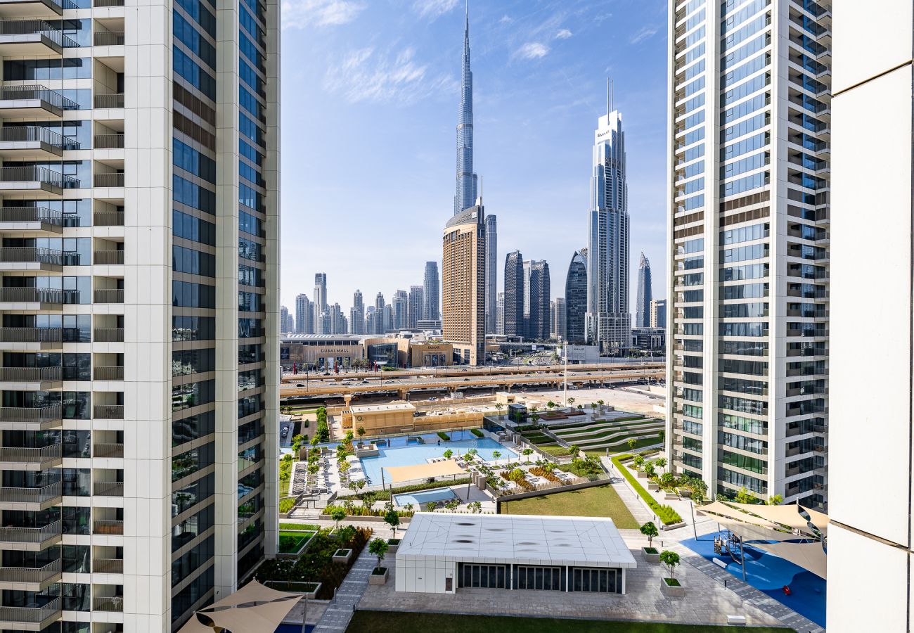 公寓 在 Dubai - 3BDR Apartment +  maid room I Burj Khalifa view I Downtown