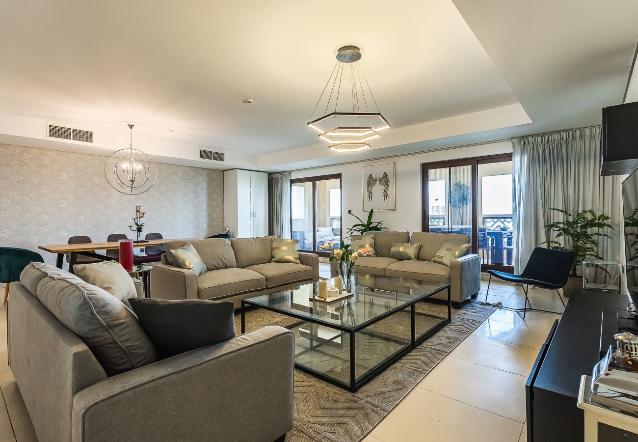 公寓 在 Dubai - Renovated 4BDR in Palm Jumeirah