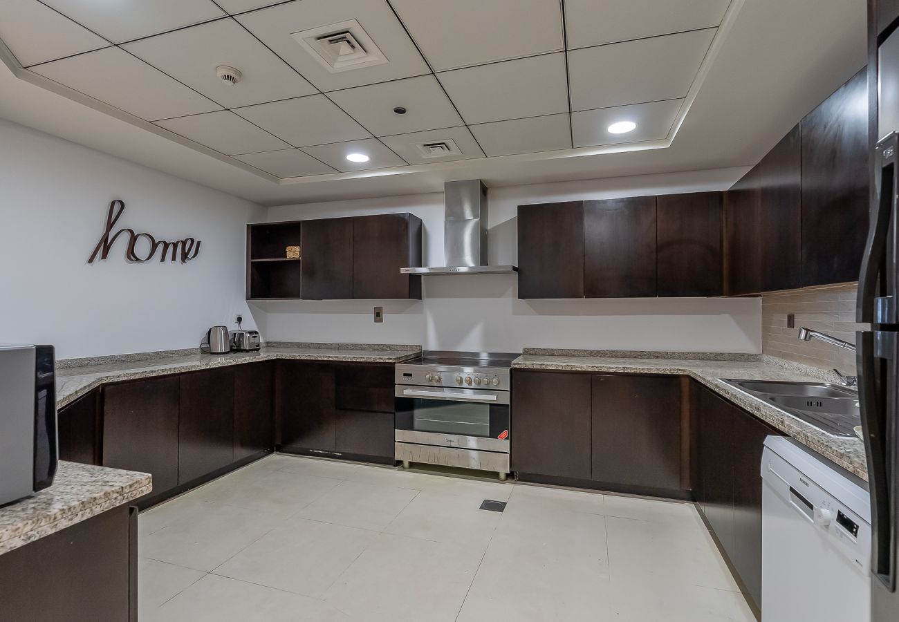公寓 在 Dubai - Renovated 4BDR in Palm Jumeirah