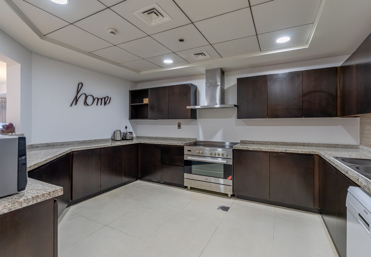 公寓 在 Dubai - Renovated 4BDR in Palm Jumeirah