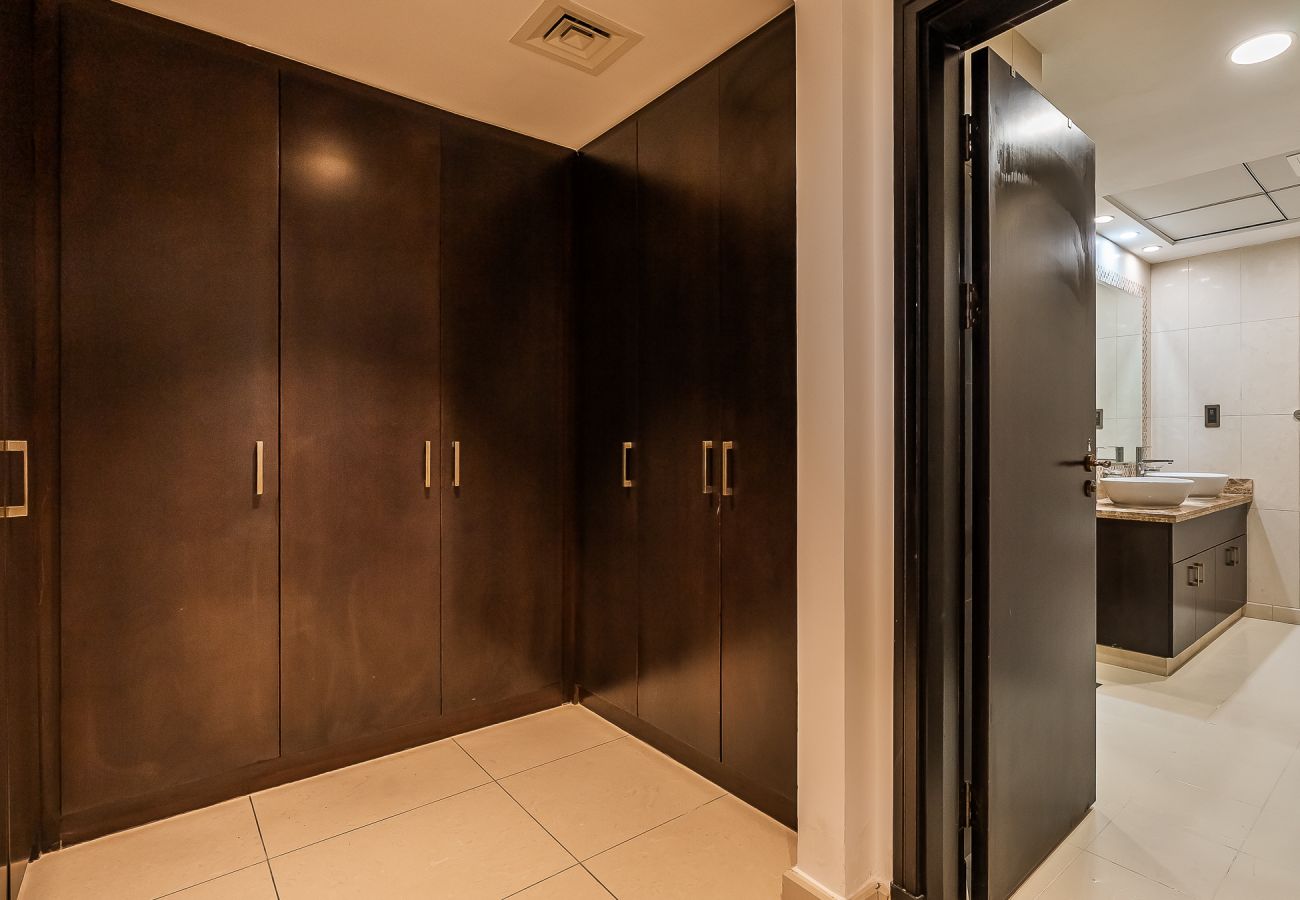 公寓 在 Dubai - Renovated 4BDR in Palm Jumeirah