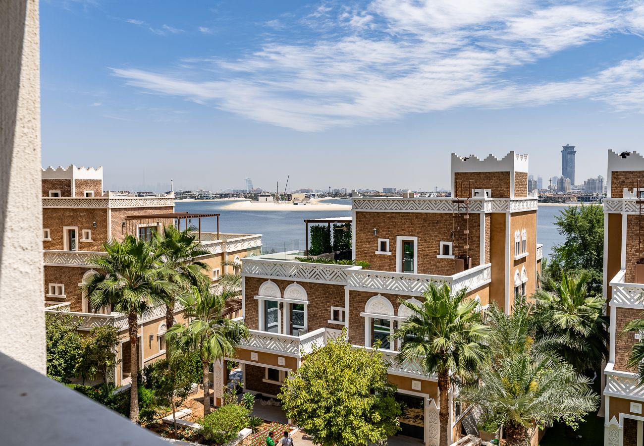 公寓 在 Dubai - Renovated 4BDR in Palm Jumeirah