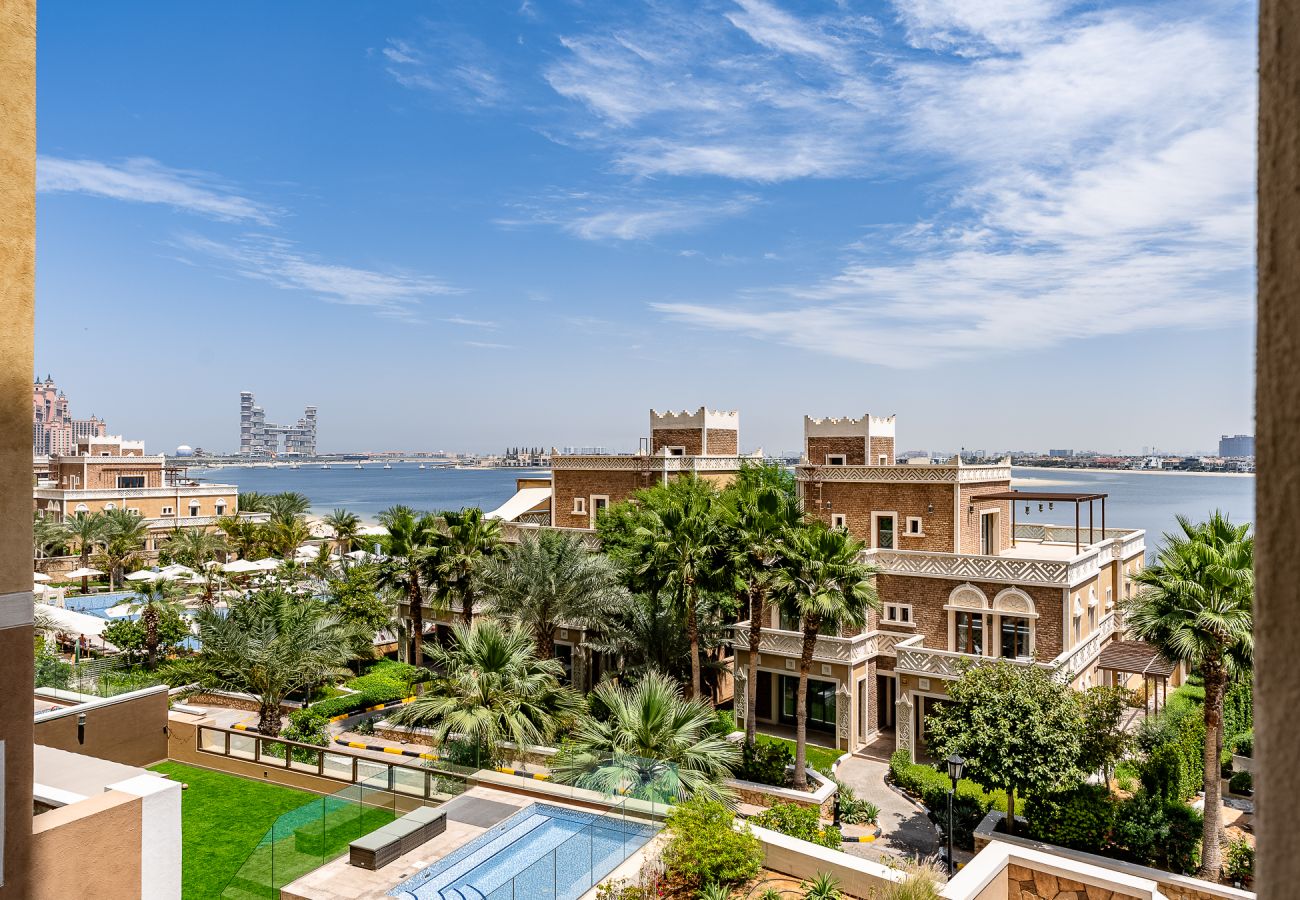 公寓 在 Dubai - Renovated 4BDR in Palm Jumeirah