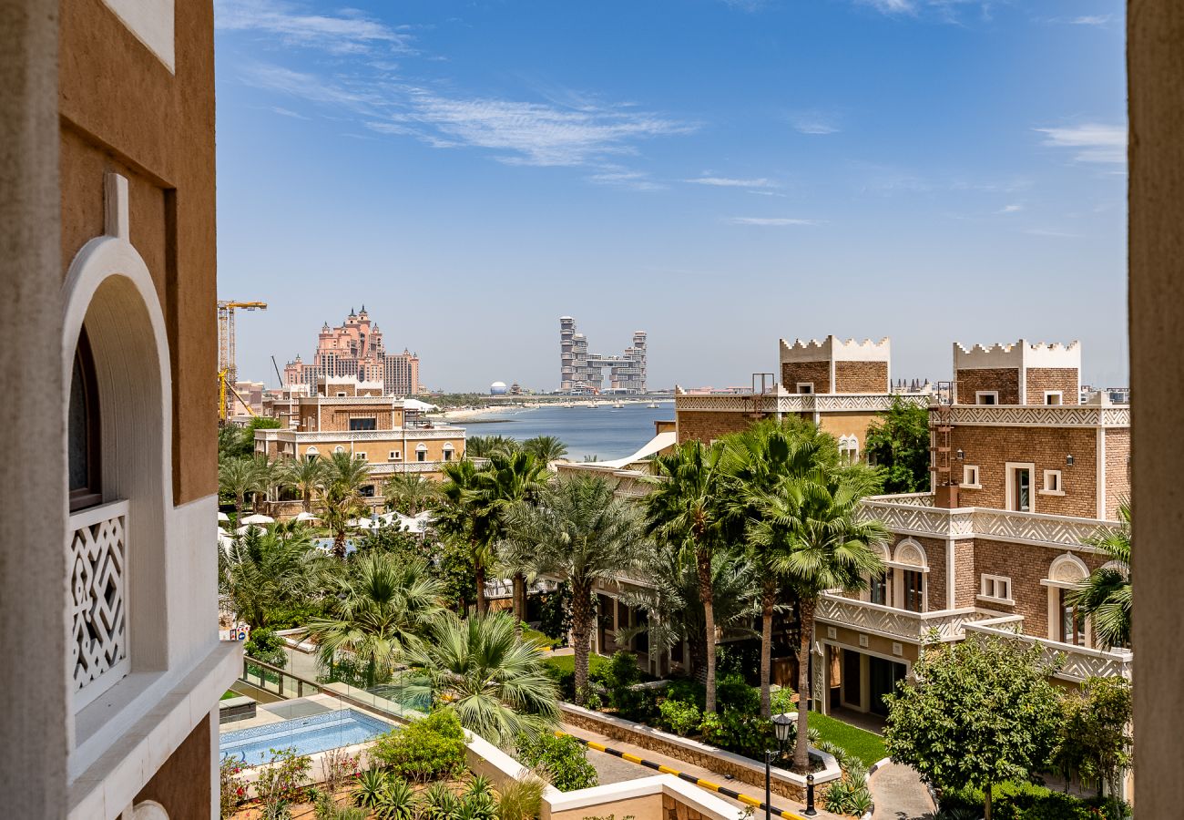 公寓 在 Dubai - Renovated 4BDR in Palm Jumeirah