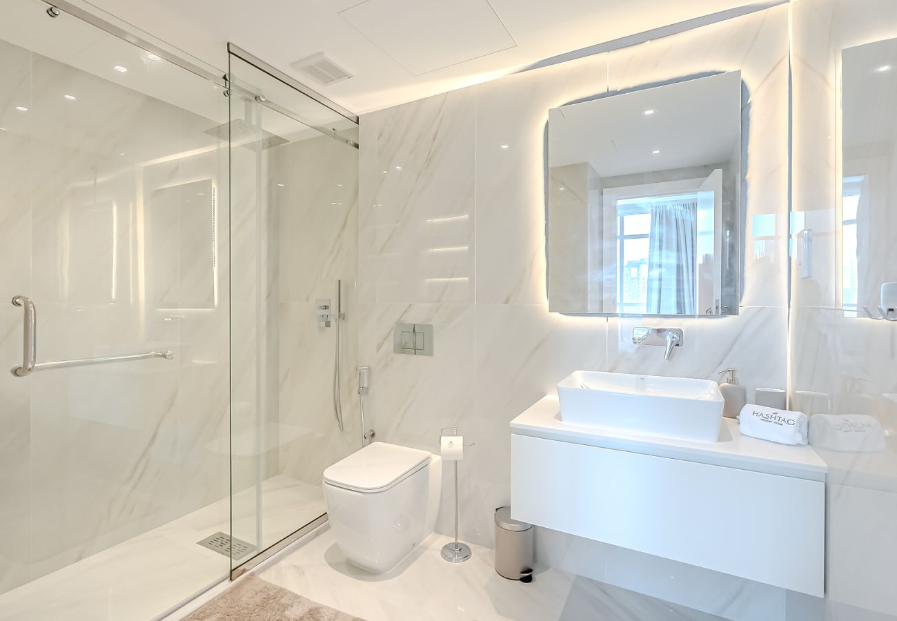公寓 在 Dubai - Newly renovated 1 BDR apartment in Dubai Marina
