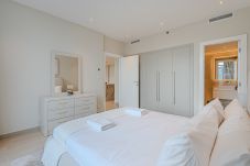 公寓 在 Dubai - Newly renovated 1 BDR apartment in Dubai Marina