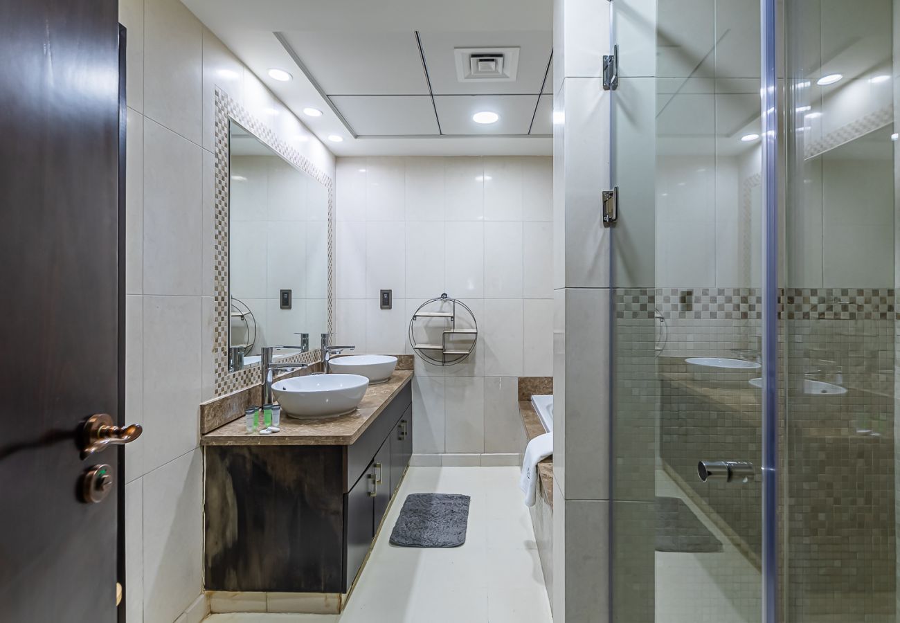 公寓 在 Dubai - Renovated 3BDR in Palm Jumeirah