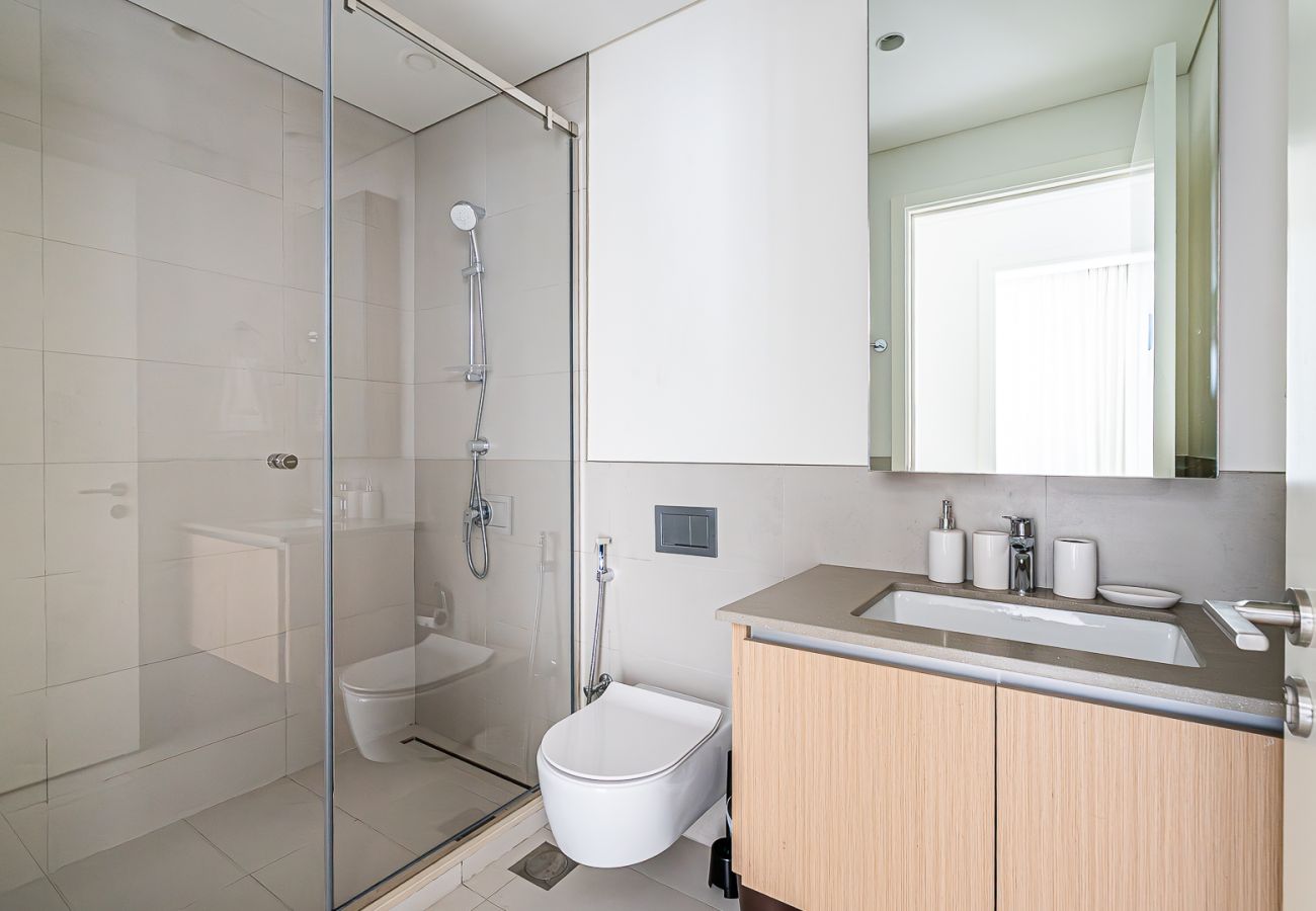 公寓 在 Dubai - Elegant 1BDR apartment in Creek with Pool View