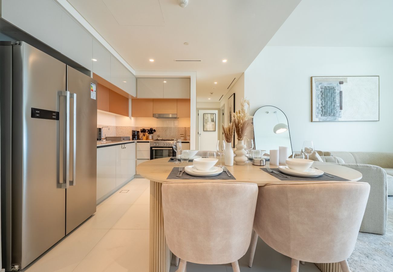公寓 在 Dubai - Boho-Chic 2BR with Stunning Sea Views | Marina Vista – Emaar Beachfront