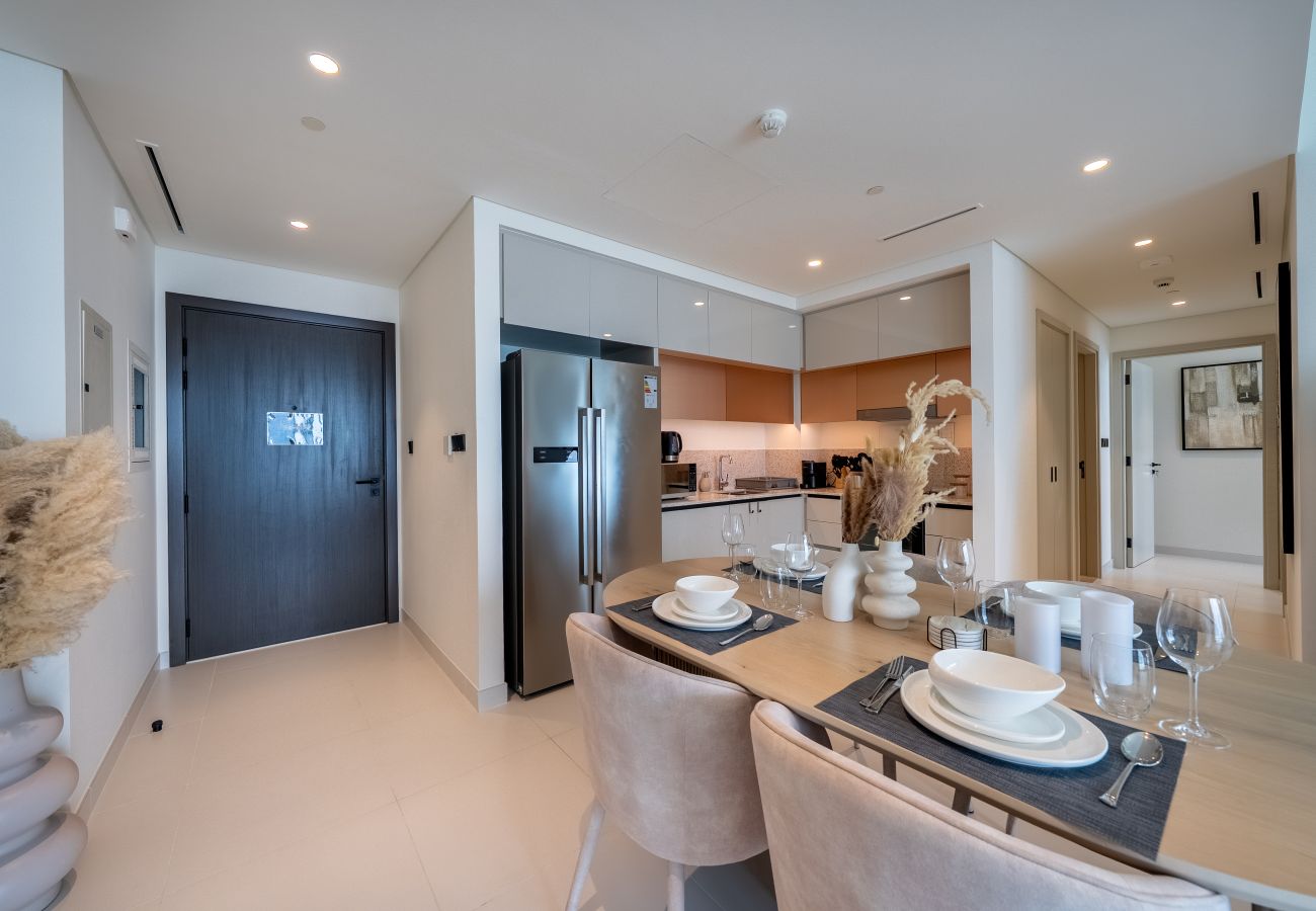 公寓 在 Dubai - Boho-Chic 2BR with Stunning Sea Views | Marina Vista – Emaar Beachfront