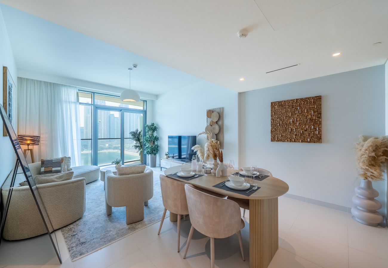 公寓 在 Dubai - Boho-Chic 2BR with Stunning Sea Views | Marina Vista – Emaar Beachfront